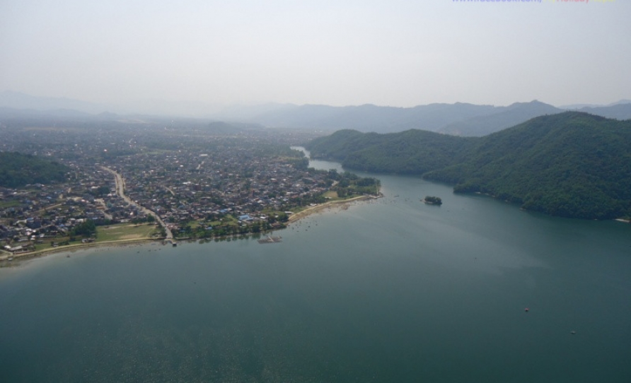Fewa lake seen during Paragliding